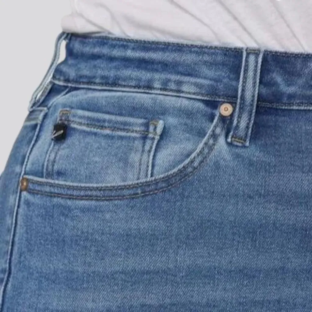 High-waist ankle-length jeans