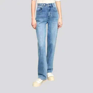 Whiskered women's stonewashed jeans